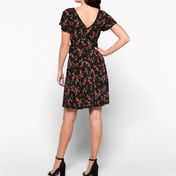 Kaileigh -wrap knit dress/ black - Picture 2 of 5